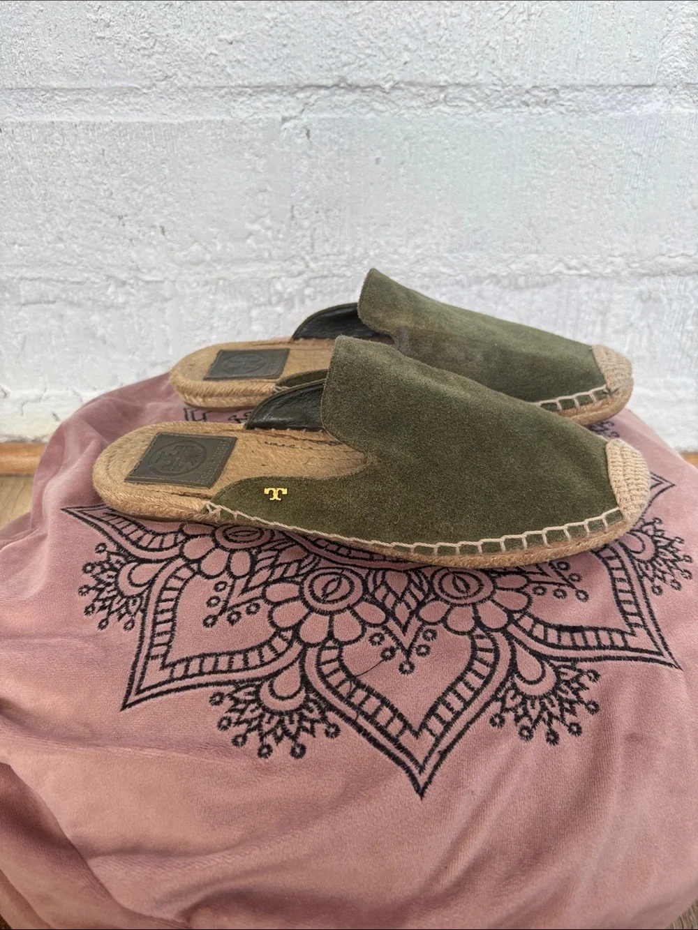 Tory Burch Suede Espardrille Olive Green Slide Leather Mules sz 6